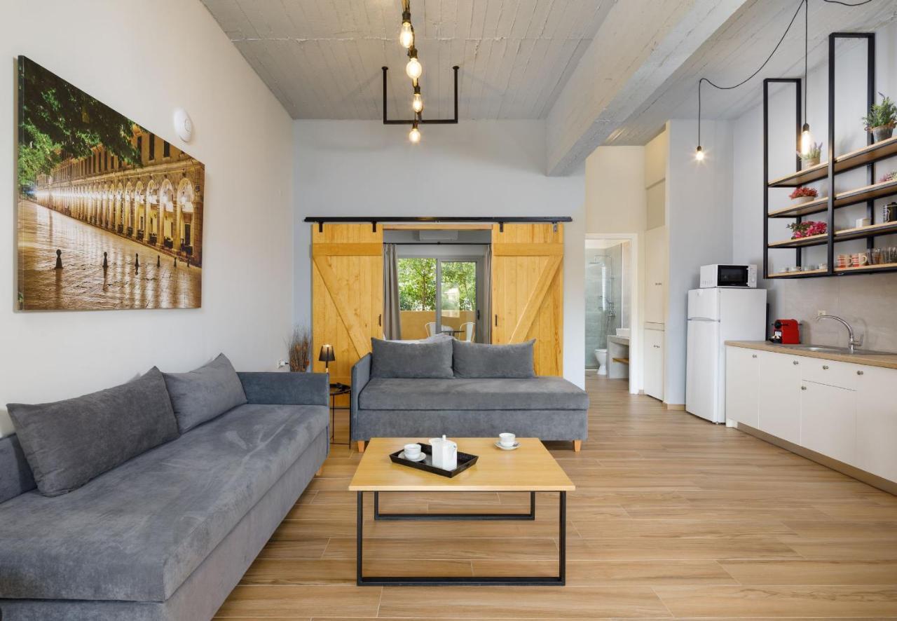 Senses Suites Дассия Экстерьер фото