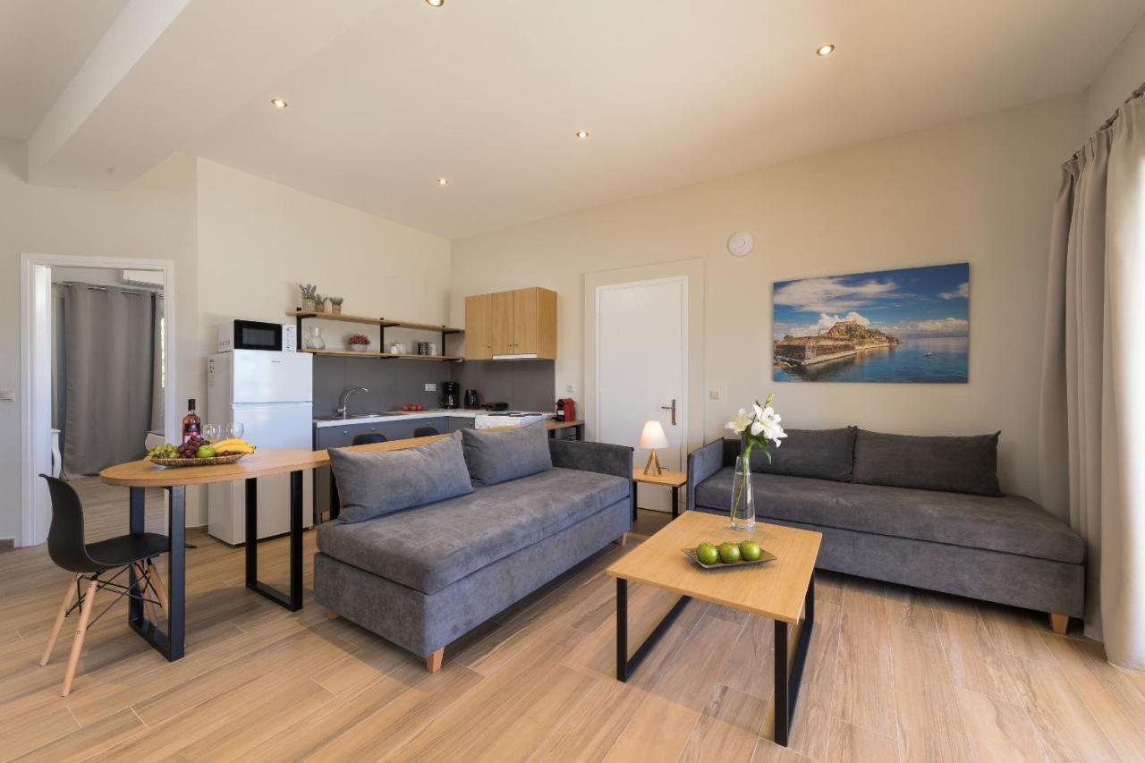 Senses Suites Дассия Экстерьер фото