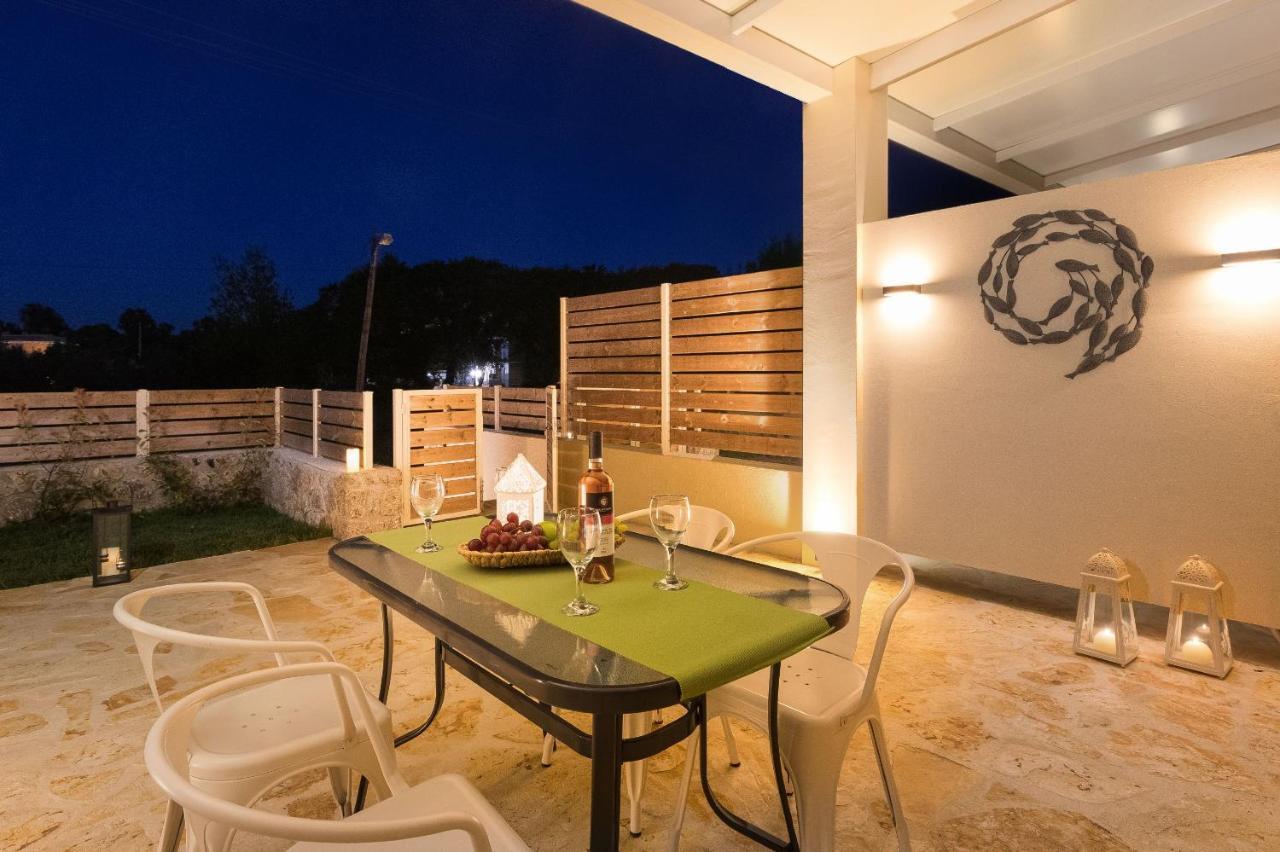 Senses Suites Дассия Экстерьер фото